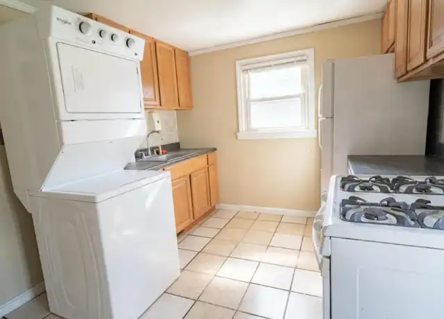 Property at 112 James St Unit 1, Bloomfield, NJ, 07003, 2 beds, 1 bath, [object Object]