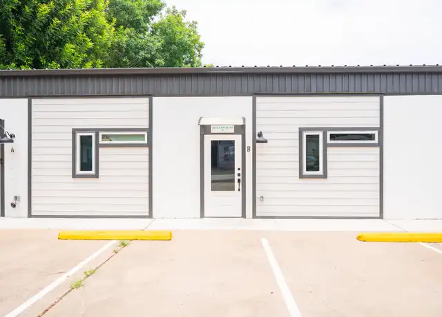Property at 2612 Castle St Unit B, Waller, TX, 77484, 1 bed, 1 bath, [object Object]