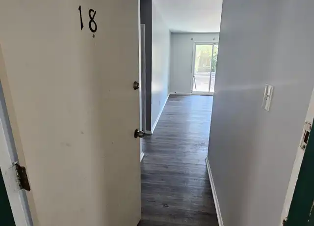 Property at 920 E 21st St Unit 2, Chester, PA, 19013, 1 bed, 1 bath, [object Object]