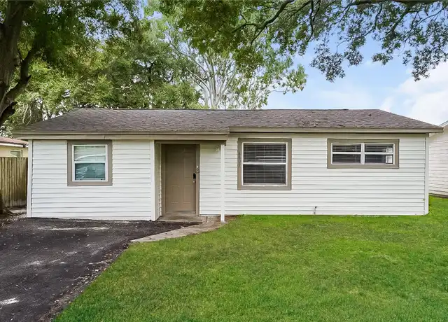 Property at 4423 73rd St N, Saint Petersburg, FL, 33709, 5 beds, 2 baths, [object Object]