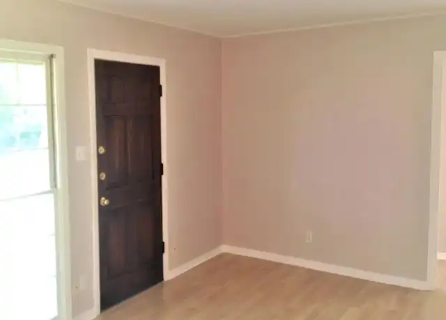 Property at 1405 Beckett St, Austin, TX, 78757, 3 beds, 1 bath, [object Object]