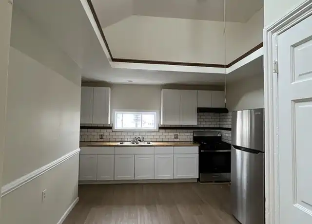 Property at 929 Broadway Unit 4, Watervliet, NY, 12189, 2 beds, 1 bath, [object Object]