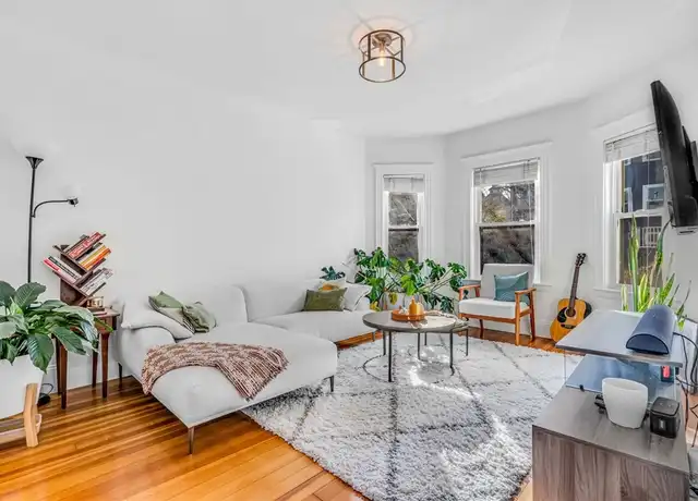 Property at 26 Peverell St #2, Dorchester, MA, 02125, 2 beds, 1 bath, [object Object]