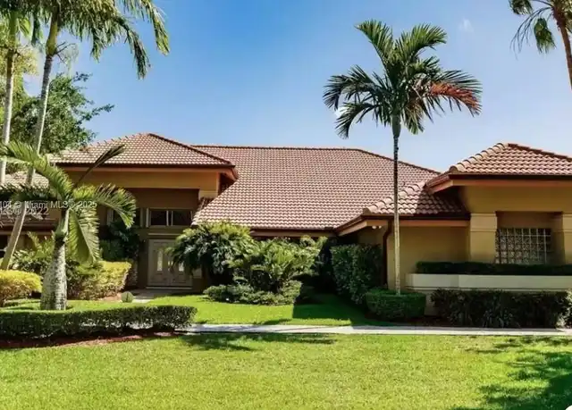 Property at 9818 SW 111th Ter, Miami, FL, 33176, 5 beds, 4 baths, [object Object]