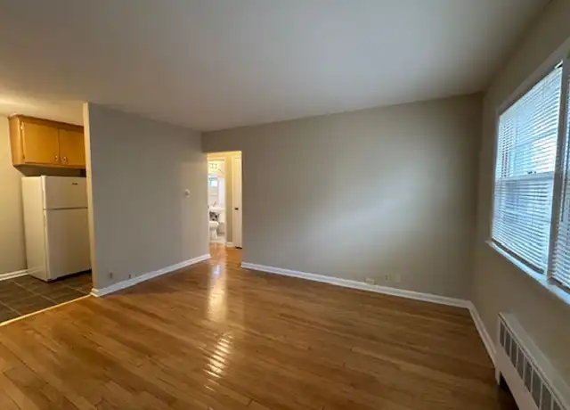 Property at 3827 N Humboldt Blvd Unit 3829-6, Milwaukee, WI, 53212, 1 bed, 1 bath, [object Object]