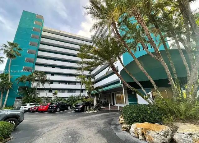 Property at 1700 NW North River Dr #701, Miami, FL, 33125, 1 bed, 1 bath, [object Object]