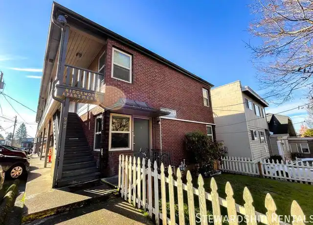 Property at 942 E 18th Ave Unit 11, Eugene, OR, 97403, 1 bed, 1 bath, [object Object]