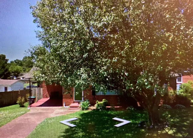 Property at 3419 Oakwood Blvd, Sheffield, AL, 35660, 3 beds, 1 bath, [object Object]