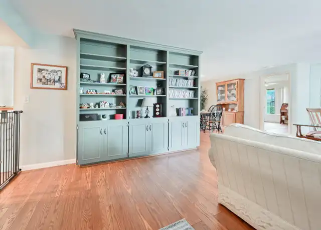 Property at 325 Forest Hills Blvd, Naples, FL, 34113, 3 beds, 2 baths, [object Object]