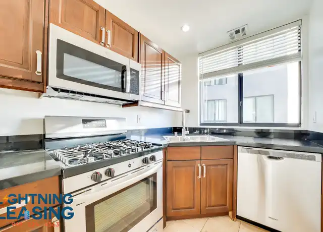 Property at 8813 Burton Way Unit 320D, Los Angeles, CA, 90048, 3 beds, 2 baths, [object Object]