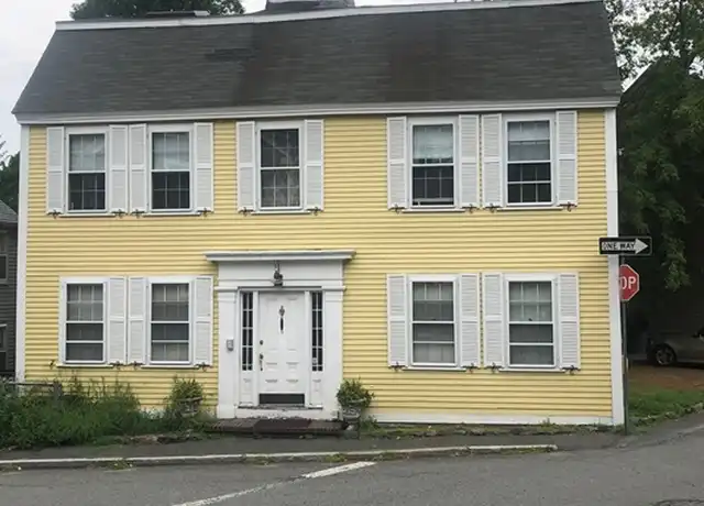Property at 28 Darling St Unit 3, Marblehead, MA, 01945, 1 bed, 1 bath, [object Object]