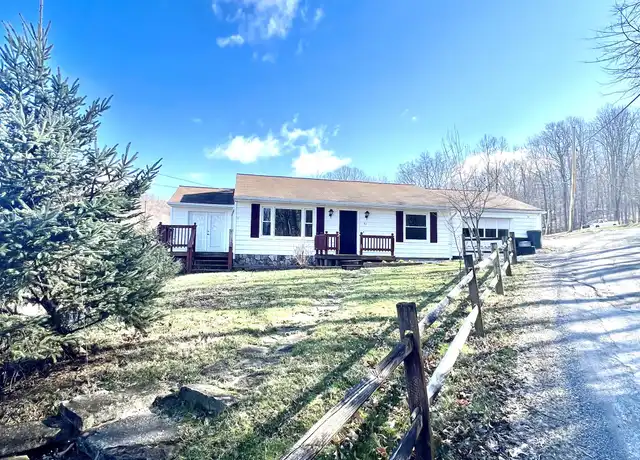 Property at 97 Mayfield Rd, Morgantown, WV, 26508, 3 beds, 1 bath, [object Object]