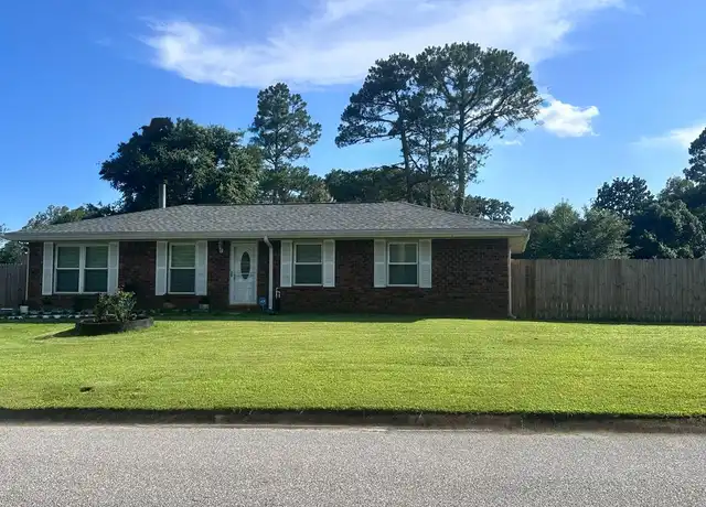 Property at 8645 Kingfisher Ln, Pensacola, FL, 32534, 3 beds, 2 baths, [object Object]