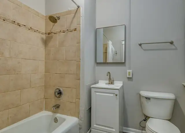 Photo of 734 N 22nd St, Milwaukee, WI 53233