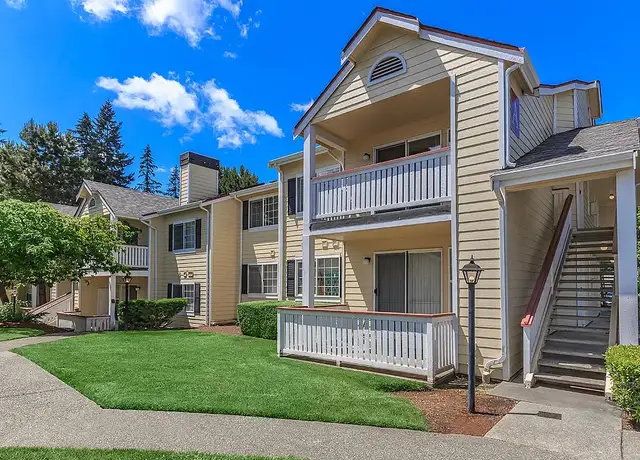 Photo of 16720 North Rd, Bothell, WA 98012