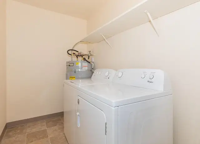 Photo of 16720 North Rd, Bothell, WA 98012