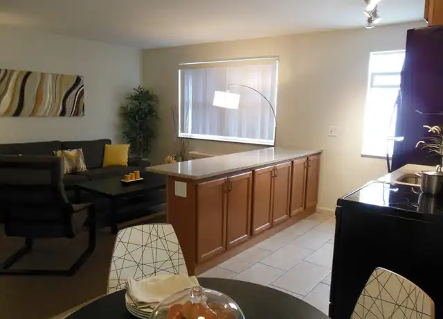 Property at 1201 Edgecliff Rd Unit 7, Cincinnati, OH, 45206, 1 bed, 1 bath, [object Object]