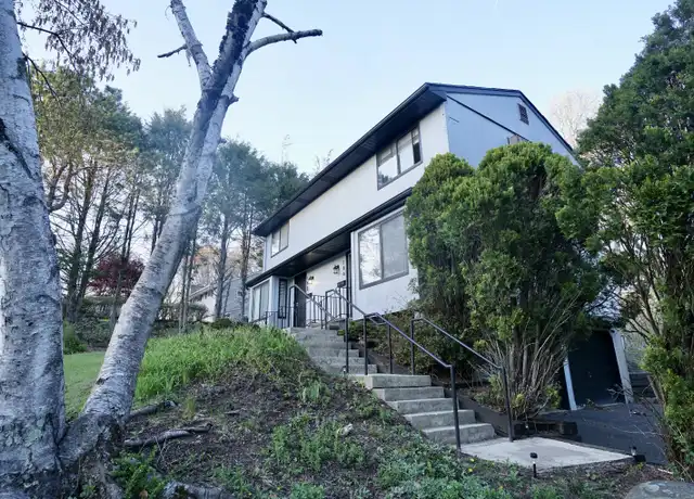 Property at 186 Moreland Ave, Waterbury, CT, 06705, 2 beds, 1 bath, [object Object]