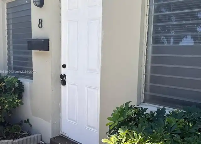 Property at 2342 N Federal Hwy #8, Hollywood, FL, 33020, 0 beds, 1 bath, [object Object]