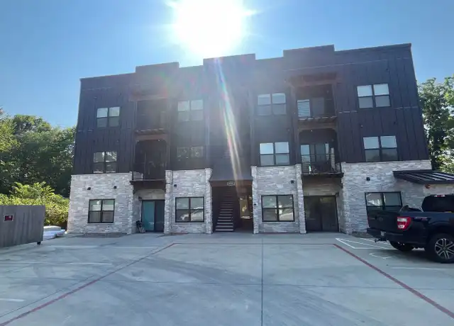 Property at 735 South Ave Unit 203, Springfield, MO, 65806, 2 beds, 2 baths, [object Object]