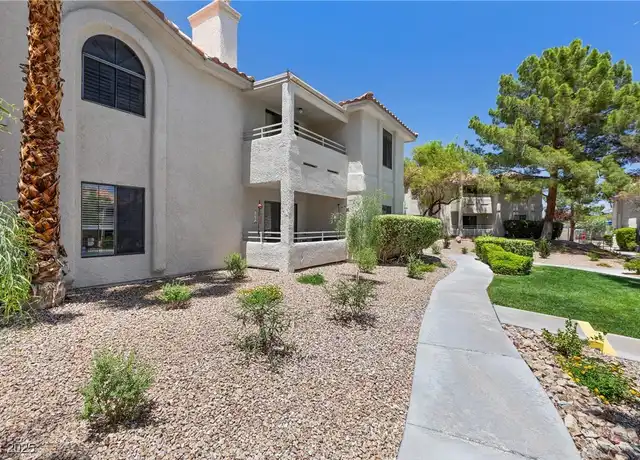 Property at 2623 S Durango Dr #102, Las Vegas, NV, 89117, 3 beds, 2 baths, [object Object]