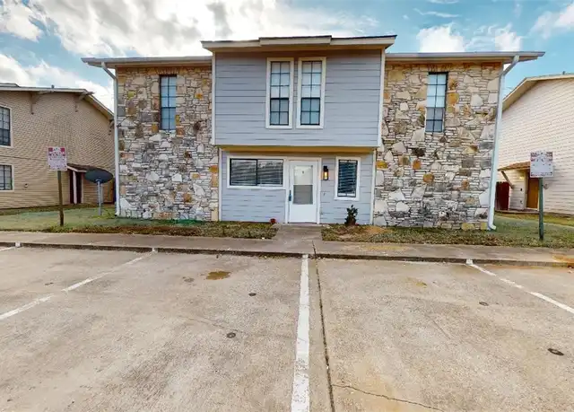 Property at 1106 Welsh Ave Unit C, College Station, TX, 77840, 2 beds, 1 bath, [object Object]