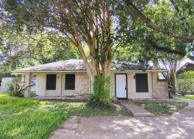 Property at 11926 Rhinebeck Dr, Houston, TX, 77089, 4 beds, 2 baths, [object Object]