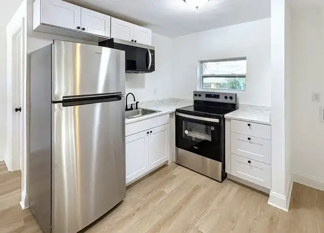 Property at 4605 N Hubert Ave Unit 13, Tampa, FL, 33614, 2 beds, 1 bath, [object Object]