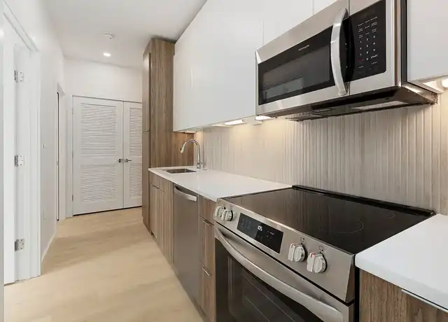 Property at The Oxford - 87 Oxford St, Lynn, MA, 01901, 1 bed, 1 bath, [object Object]