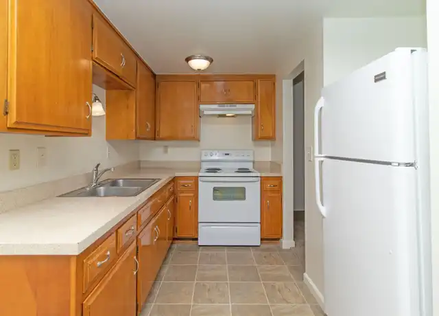 Property at 1025 Meadow Lake Dr Unit 07, Vista, CA, 92084, 1 bed, 1 bath, [object Object]
