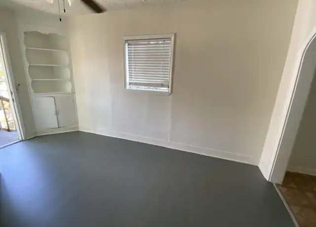 Property at 109 Bryan St, Houston, TX, 77011, 2 beds, 1 bath, [object Object]