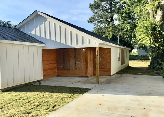 Property at 333 Charter Ave, Memphis, TN, 38109, 4 beds, 2 baths, [object Object]