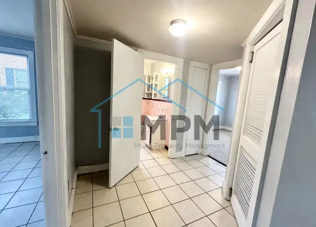 Property at 202 Glenmar Ave Unit B, Monroe, LA, 71201, 2 beds, 1 bath, [object Object]