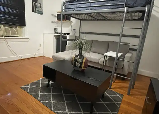 Property at 3712 Parkside Dr Unit studio 3, Baltimore, MD, 21206, 1 bed, 1 bath, [object Object]