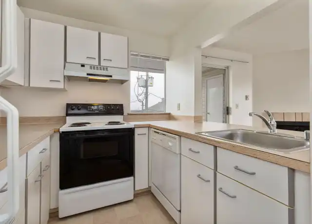Property at 6307 California Ave SW Unit 1A, Seattle, WA, 98136, 2 beds, 2 baths, [object Object]