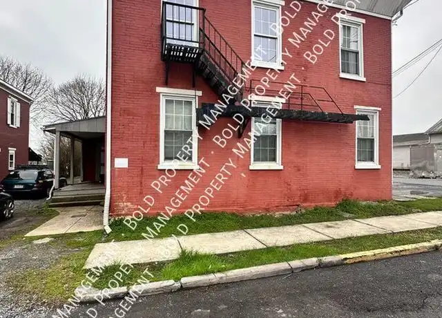 Property at 816 S Railroad St Unit 4, Myerstown, PA, 17067, 2 beds, 1 bath, [object Object]