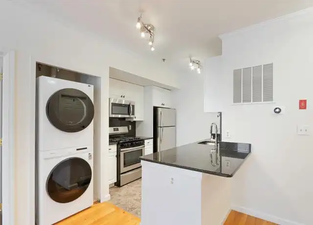 Property at 901 Madison St Unit 3D, Hoboken, NJ, 07030, 2 beds, 2 baths, [object Object]