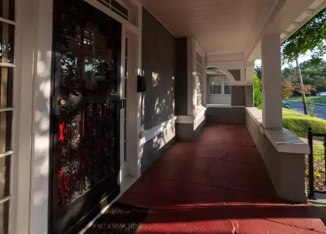 Property at 138 N Tucker St, Memphis, TN, 38104, 3 beds, 2 baths, [object Object]