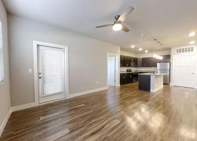 Property at 907 E Oak St Unit 132, Mahomet, IL, 61853, 1 bed, 1 bath, [object Object]