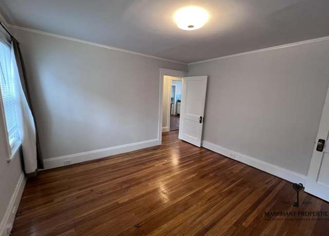 Photo of 92 Poplar St, Watertown, MA 02472