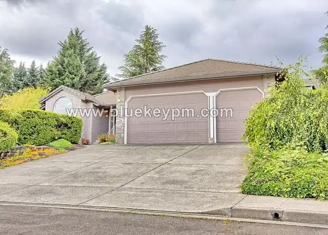 Property at 4404 NW Crystal Ct, Camas, WA, 98607, 4 beds, 2 baths, [object Object]