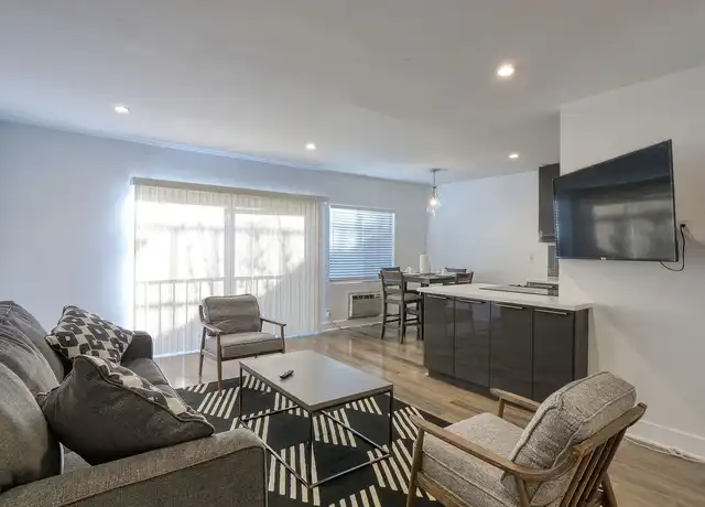 Property at Hacienda Place Apartments LLC - 1115 Hacienda Pl, West Hollywood, CA, 90069, 1 bed, 1 bath, [object Object]