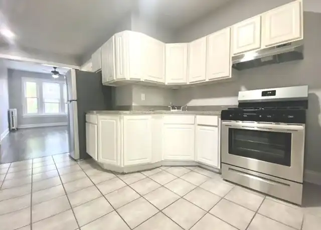 Property at 1251 W Rosemont Ave, Chicago, IL, 60660, 2 beds, 1 bath, [object Object]