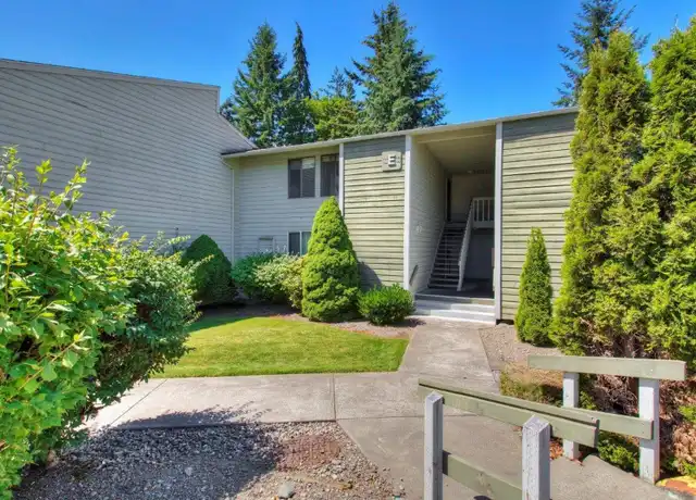Property at 14401 SE Petrovitsky Rd, Renton, WA, 98058, 2 beds, 1.5 baths, [object Object]
