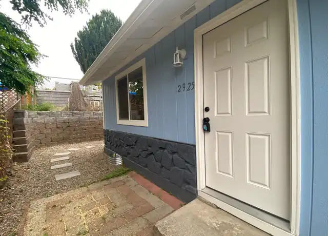 Property at 2923-2925 SE Waverleigh Blvd Unit 2925, Portland, OR, 97202, 2 beds, 1 bath, [object Object]