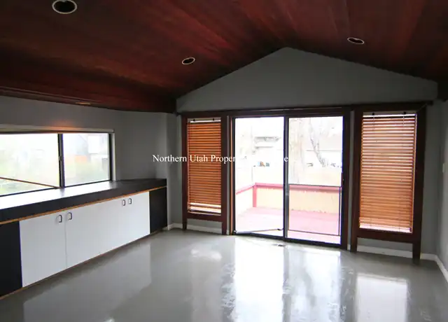 Property at 654 W 2200 N, Woods Cross, UT, 84087, 4 beds, 2 baths, [object Object]
