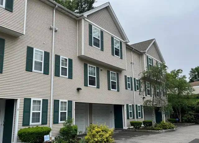 Property at 53 Seaside Ave #6, Stamford, CT, 06902, 2 beds, 1.5 baths, [object Object]