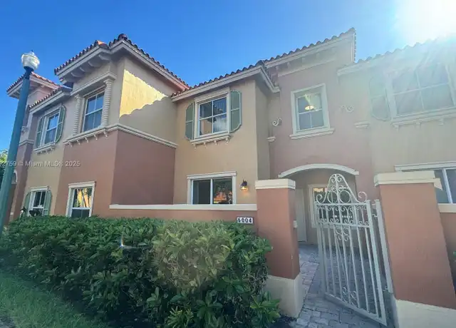 Property at 5004 S Harbor Isles Dr, Fort Lauderdale, FL, 33312, 3 beds, 2.5 baths, [object Object]