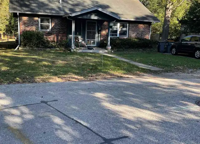 Property at 813 S Mitchell St, Bloomington, IN, 47401, 4 beds, 2 baths, [object Object]