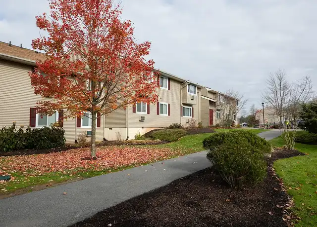 Property at 405 Applewood Acres, South Abington Township, PA, 18411, 1-2 bed, 1-2 bath, [object Object]